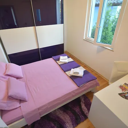 Bed & Breakfast Avantgarde 4*