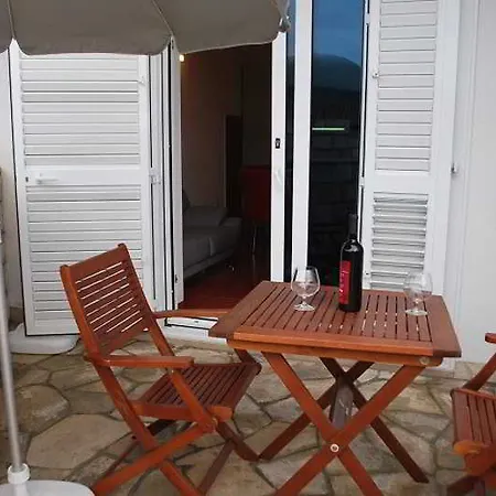 Avantgarde Bed & Breakfast 4*