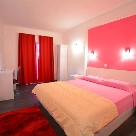 Avantgarde Bed & Breakfast 4*