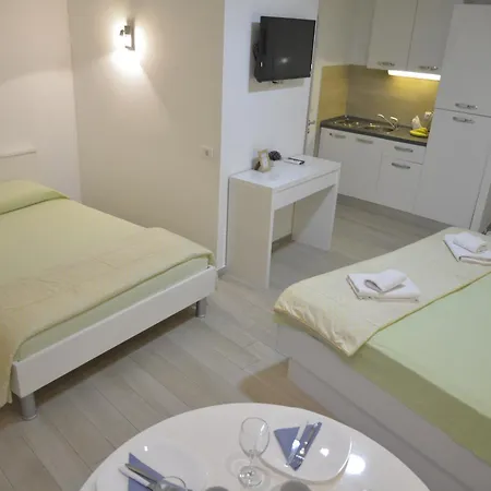 Bed & Breakfast Avantgarde 4*