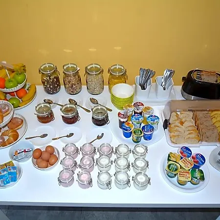 Avantgarde krevet i doručak 4*