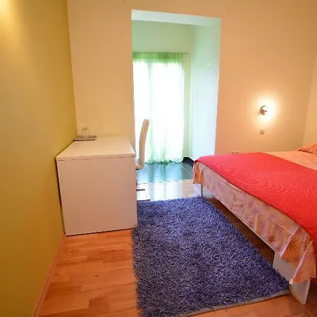 Bed & Breakfast Avantgarde 4*