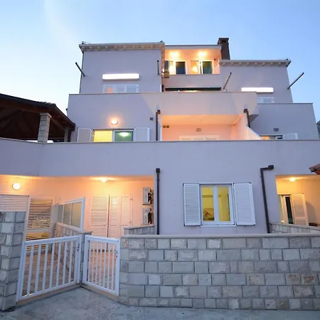 Avantgarde Bed & Breakfast Mlini