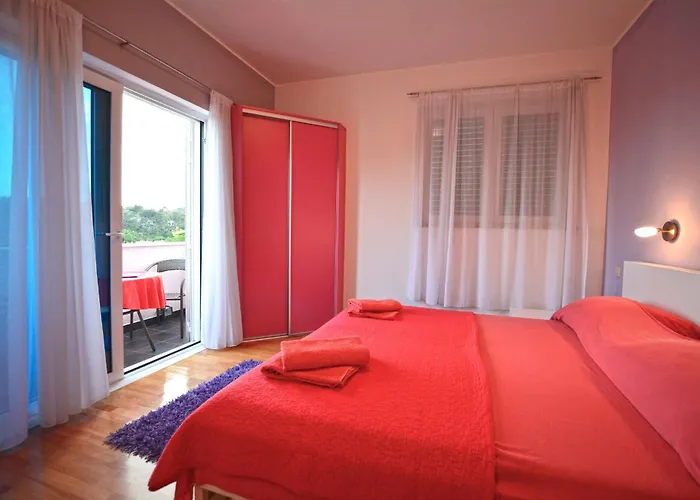 Avantgarde Oda ve Kahvaltı 4*